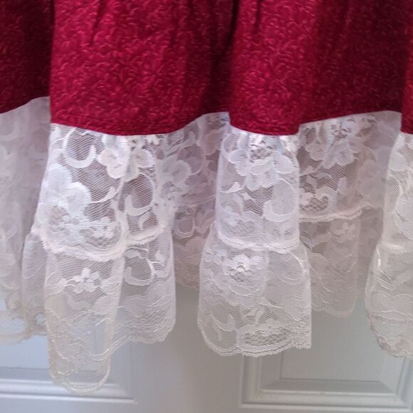 Dark red printed elastic drawstring waist skirt with lace hem & matching scarf - Picture 8 of 16